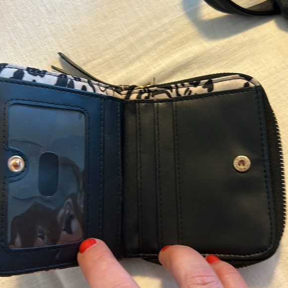 Jessica Simpson blk purse w/gold accents, feather charm, and matching wallet - Picture 6 of 6